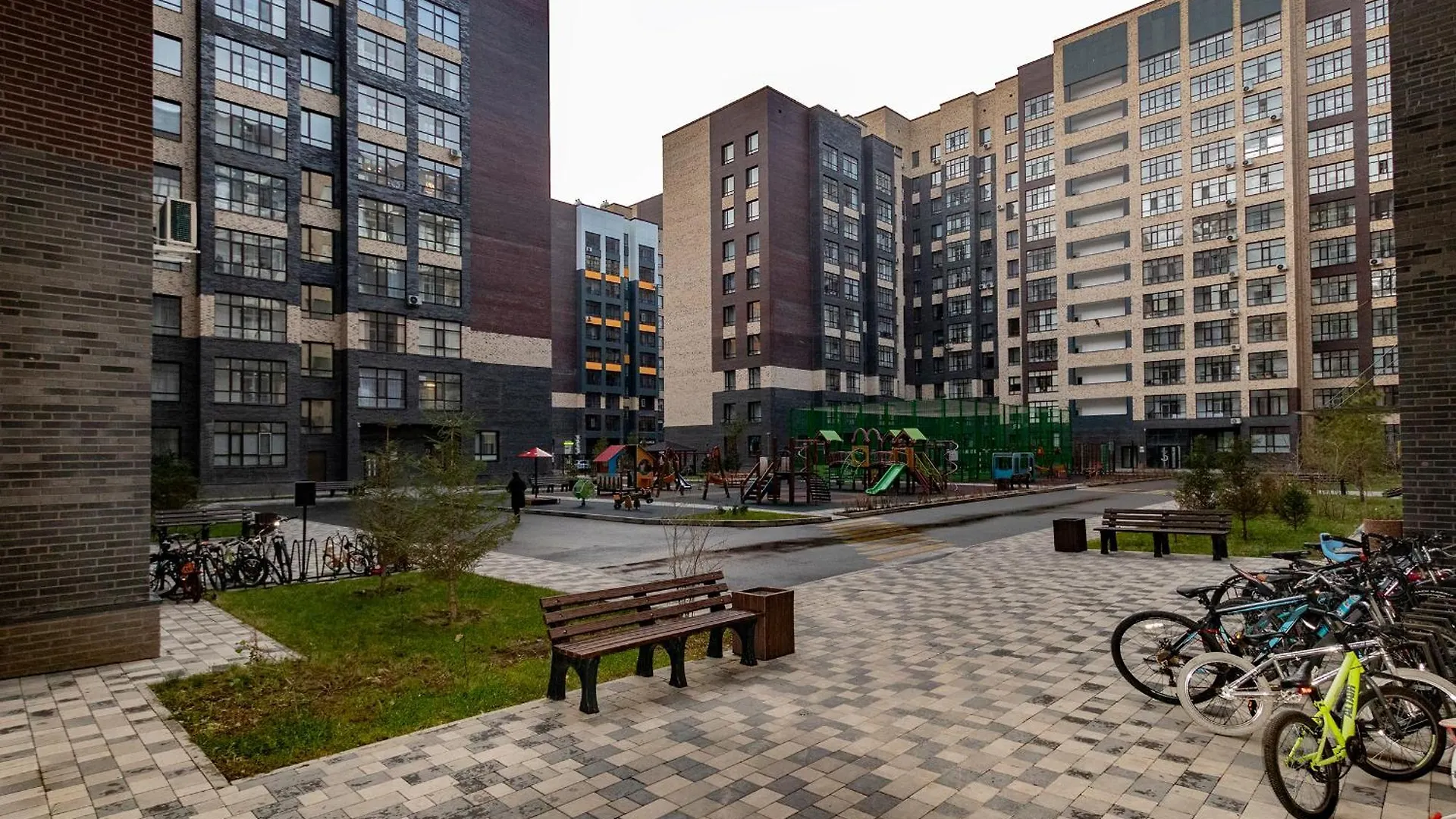 Халал Апартаменты Возле Ботанического Сада Nur-Sultan  Apartment